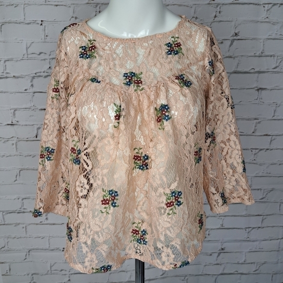 𝅺Zara Lace Floral Cropped top‎ - Picture 4 of 12